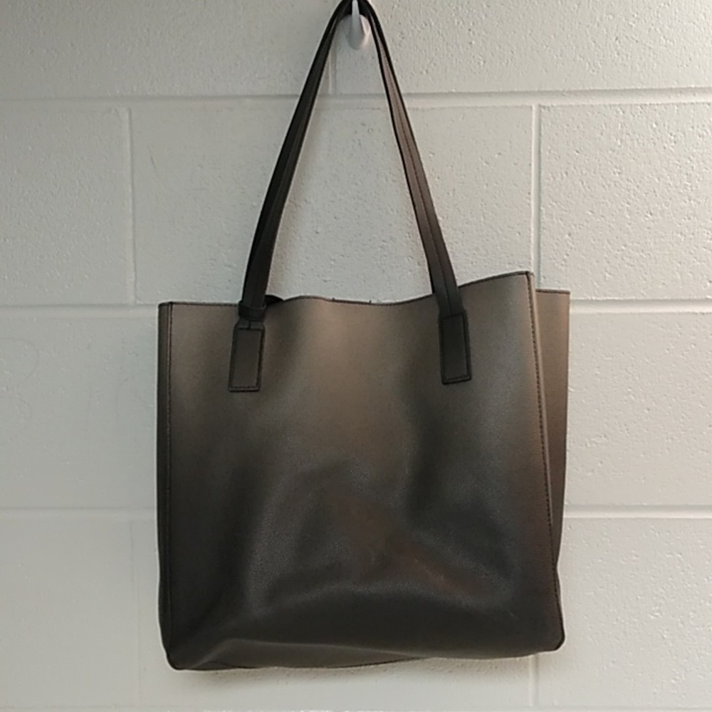Everyday Black Leather Tote Bag with Shoulder Straps